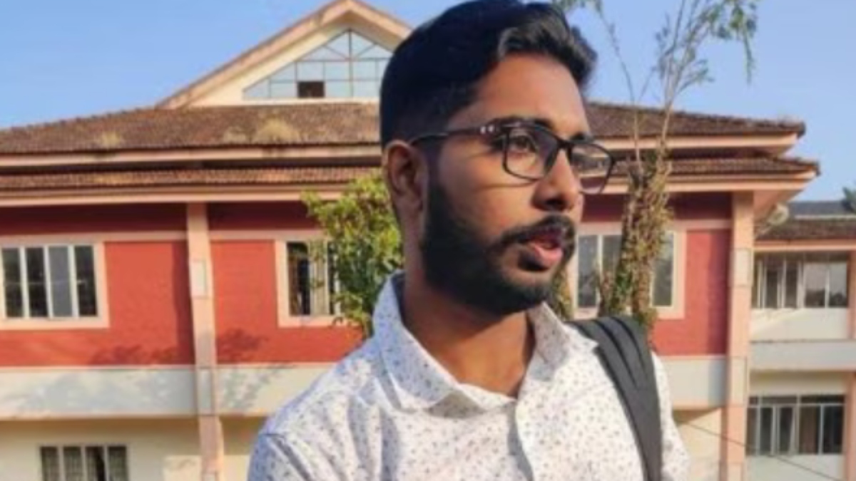 29 மணி நேரம் இடைவிடாமல் பெல்ட்டால் அடித்து டார்ச்சர்! கேரள மாணவர் தற்கொலை- பகீர் தகவல்! என்ன நடந்தது 
