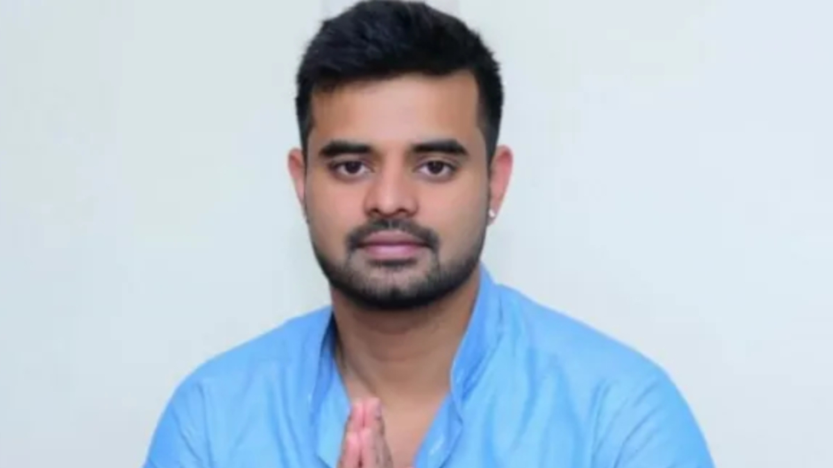  இறுகும் பிடி!300 பெண்களை நாசமாக்கி வெளிநாடு தப்பிய பிரஜ்வல் ரேவண்ணாவுக்கு எதிராக லுக் அவுட் நோட்டீஸ்