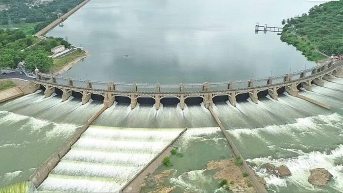  மேட்டூர் அணை பெருகுது.. ஒரே நாளில் 7.6 அடி உயர்ந்த நீர்மட்டம்.. விவசாயிகளுக்கு கொண்டாட்டம் தான்!