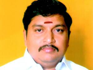 டி.டி.குமார்