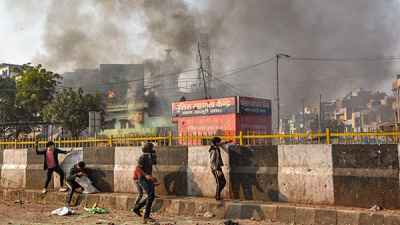 CAA Protest: 5 dead in north east Delhi Clashes CAA Protest: 5 dead in north east Delhi Clashes