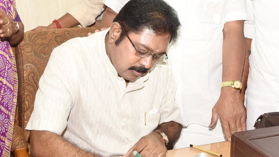 டி.டி.வி.தினகரன்