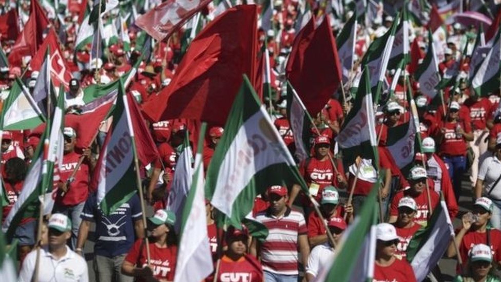 ஓய்வூதிய திட்ட சீர்திருத்தங்களை எதிர்த்து பிரேசிலில் வலுக்கும் போராட்டம்