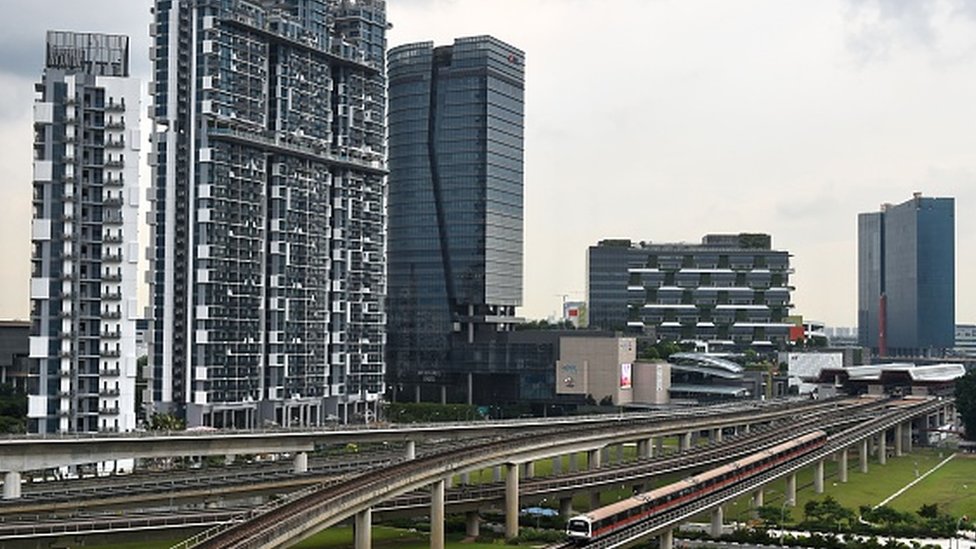 உலகின் வாழ்க்கை செலவு குறைவான முதல் நகரம் சிங்கப்பூர்