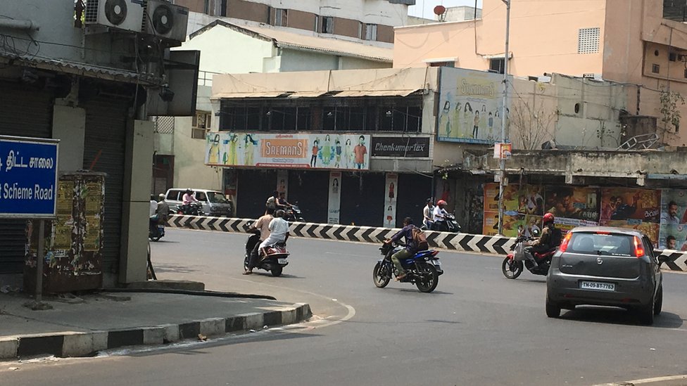 விவசாயிகளுக்கு ஆதரவாக தமிழ்நாடு, புதுச்சேரியில் முழு அடைப்புப் போராட்டம்