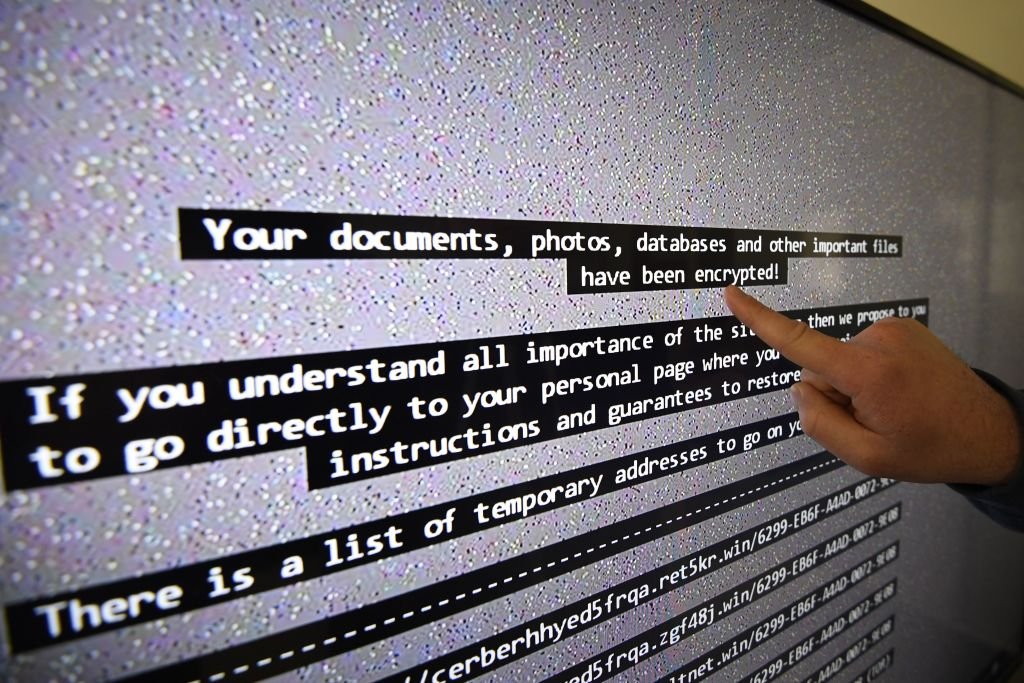 திங்களன்று அடுத்த இணைய தாக்குதல் ; எச்சரிக்கும் கணினி பாதுகாப்பு வல்லுநர்கள்