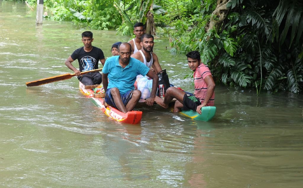 களுத்துறை மாவட்டத்தில் 80 பேர் காணாமல் போயுள்ளதாக கூறப்பட்டுள்ளது.