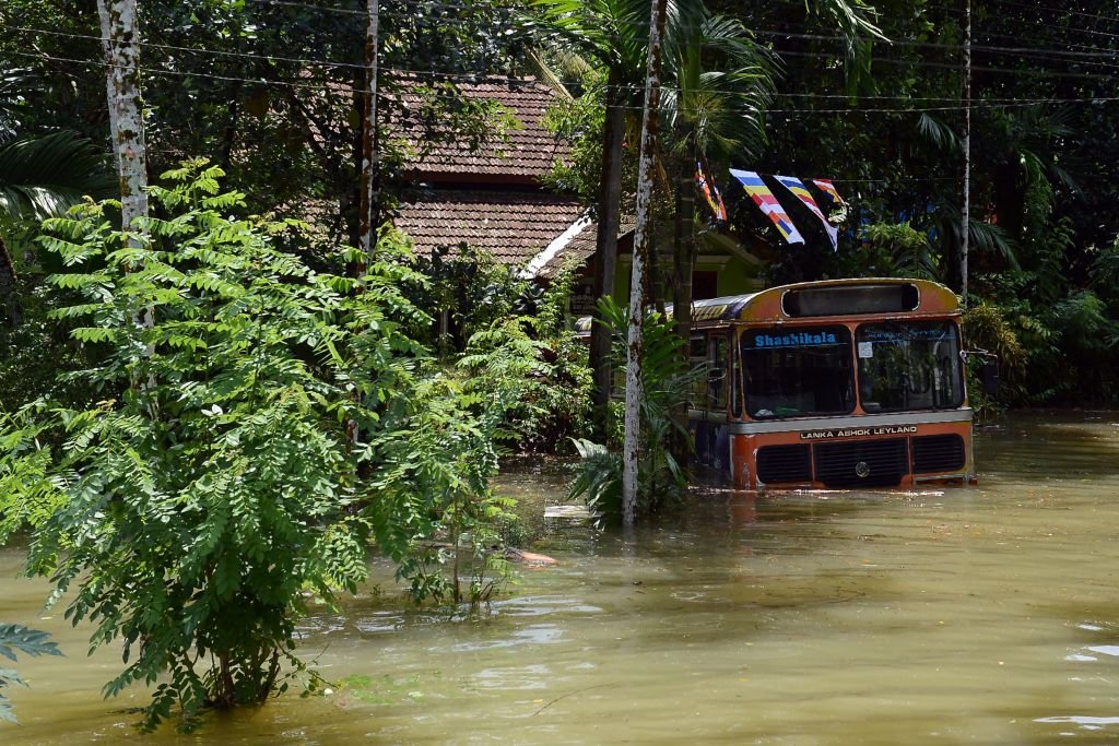 தொடர்ந்து காணாமல் போனவர்களின் எண்ணிக்கை 17 என அறிவிக்கப்பட்டுள்ளது.