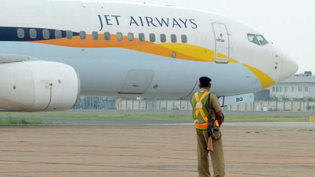 35,000 அடியில் பிறந்த குழந்தை வாழ்நாள் முழுவதும் இலவசமாக விமானத்தில் பறக்கலாம் 35,000 அடியில் பிறந்த குழந்தை வாழ்நாள் முழுவதும் இலவசமாக விமானத்தில் பறக்கலாம்