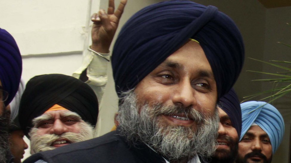 குருத்வாரவில் பசியாற வருவோருக்கான பணியை மேற்பார்வையிடும் மஞ்சீத் சிங்