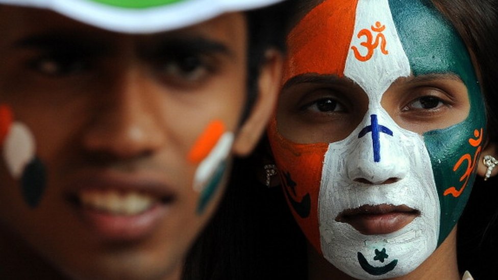 சாதி, மத அரசியலுக்குப் பின்னால் வணிக நோக்கம் உள்ளதா?