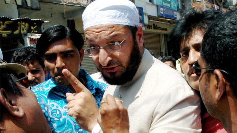 சாதி, மத அரசியலுக்குப் பின்னால் வணிக நோக்கம் உள்ளதா?