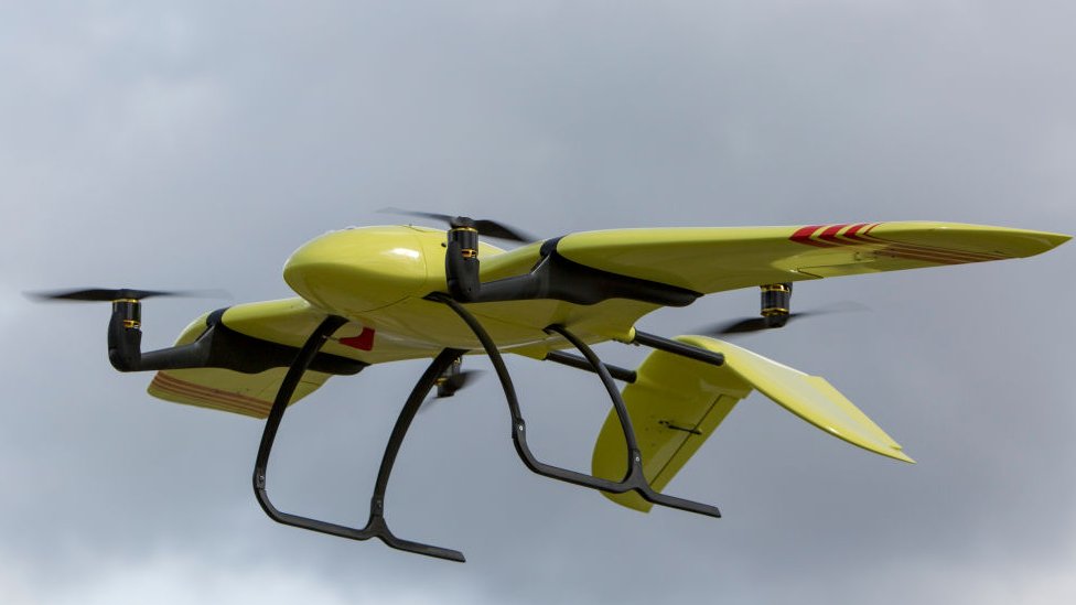 ட்ரோன் ட்ரோன்