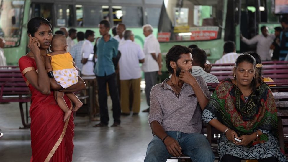 பேருந்து இயங்காததால் பொதுமக்கள் அவதி
