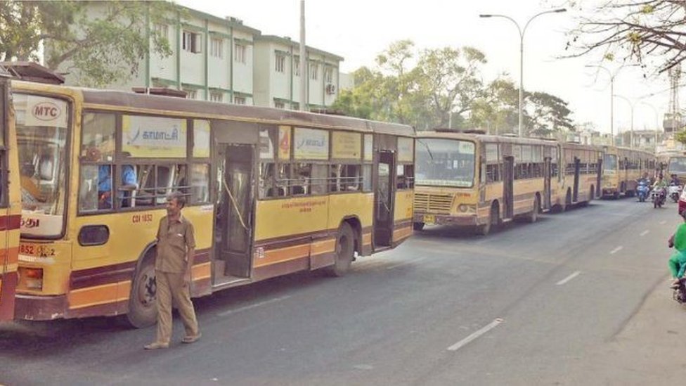 போக்குவரத்து ஊழியர்கள் வேலைநிறுத்தம் - பொதுமக்கள் அவதி (புகைப்படத் தொகுப்பு)