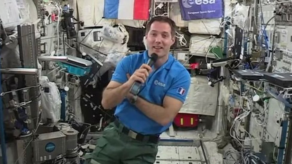 சர்வதேச விண்வெளி மையம்