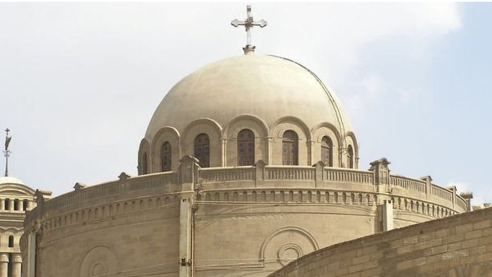 கொல்லப்பட்ட பிஷப், கொலை செய்த துறவி