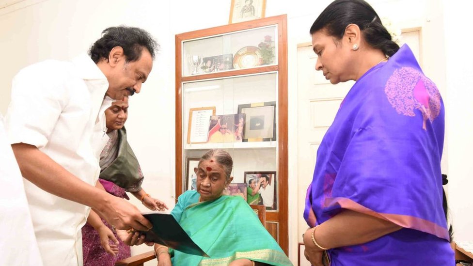 திமுக தலைவர் பதவி: ஸ்டாலின் வேட்பு மனு தாக்கல்