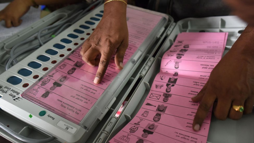 மின்னணு வாக்கு இயந்திரங்களை ஹேக் செய்ததா பாஜக? - என்ன சொல்கிறார் சையத் சுஜா?