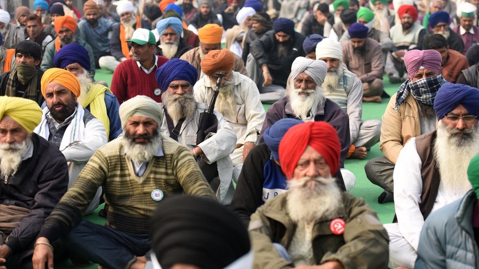 டெல்லி விவசாயிகள் போராட்டக் களத்தில் தாக்குதல்
