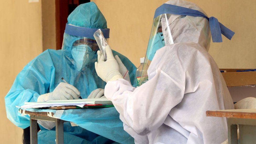 ஊழியர்கள்