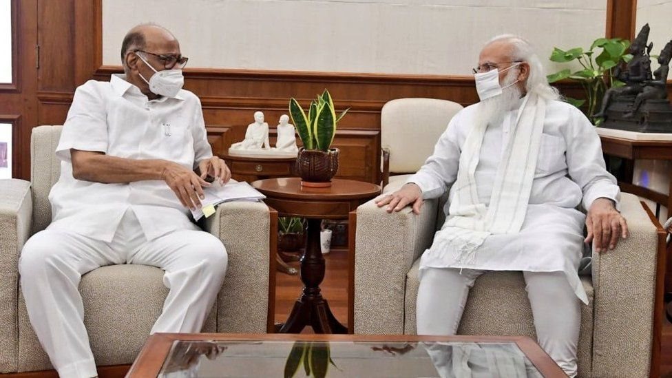 நரேந்திர மோதிக்கு எதிரான கட்சிகளை ஒன்றிணைக்க வல்லவர் சரத் பவாரா மமதா பானர்ஜியா?