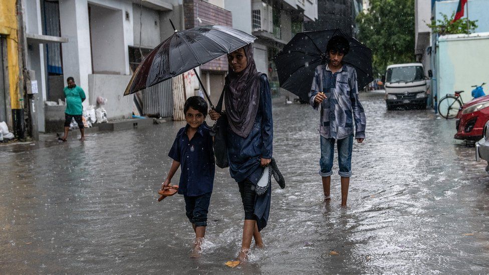 Climate Change: A island is sinking into the sea