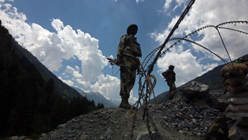 இந்தியா - சீனா எல்லை மோதல்