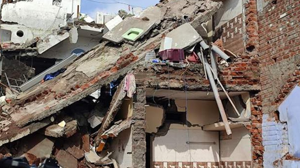 சேலம் இடிபாடு