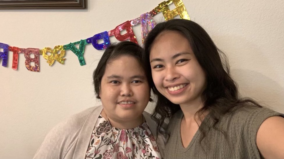 அலியானா டெவெசா மற்றும் அவர் தாய் எரொசலின்