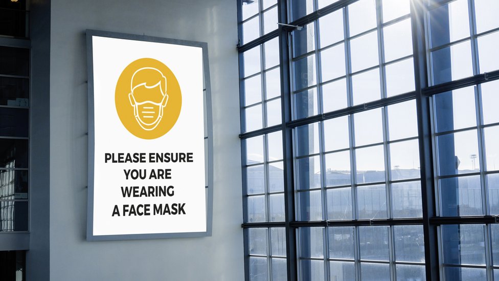 முகக்கவசம் மற்றும் கோவிட் பாஸ் விதிமுறிகள் இங்கிலாந்தில் இனி இல்லை