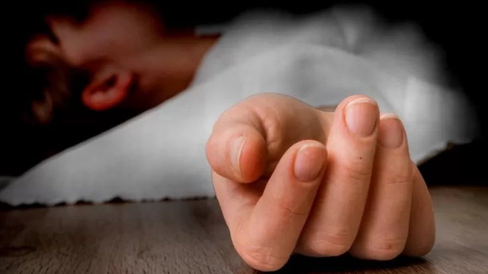 தற்கொலை மாதிரிப் படம் தற்கொலை மாதிரிப் படம்