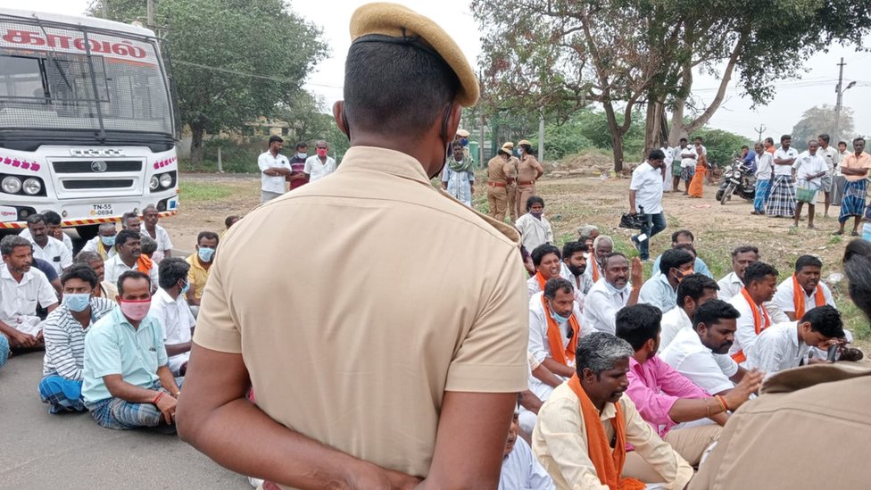 பாஜகவினர் போராட்டம்