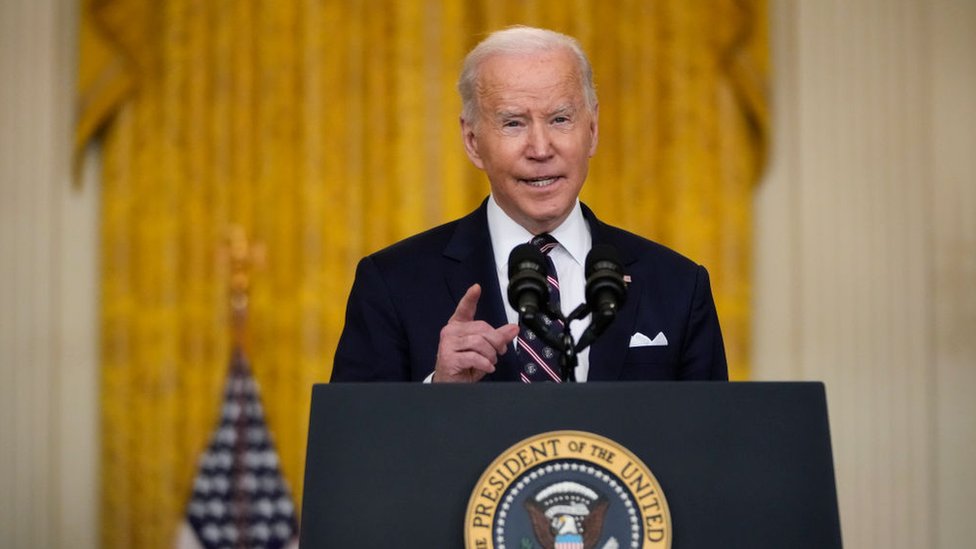 ரஷ்ய அதிபர் விளாடிமிர் புதின் ரஷ்ய அதிபர் விளாடிமிர் புதின்