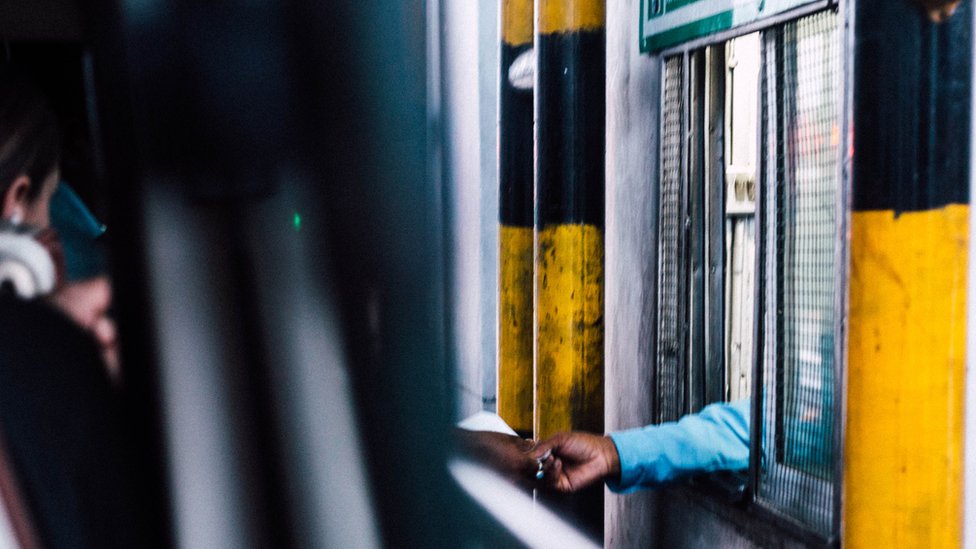 சுங்கச்சாவடி கட்டண வசூல் சுங்கச்சாவடி கட்டண வசூல்