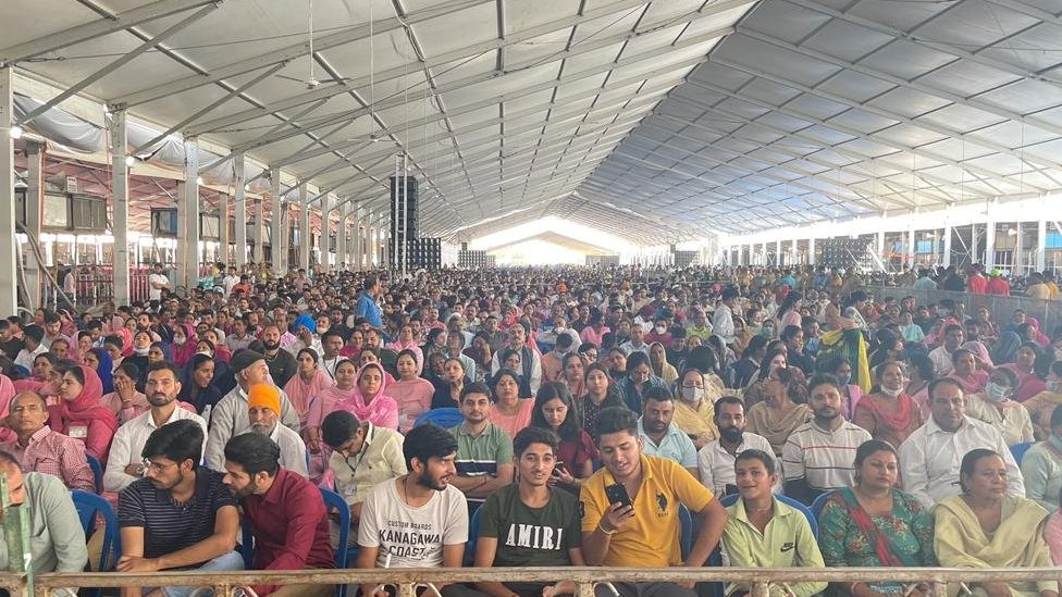 கூட்டம்