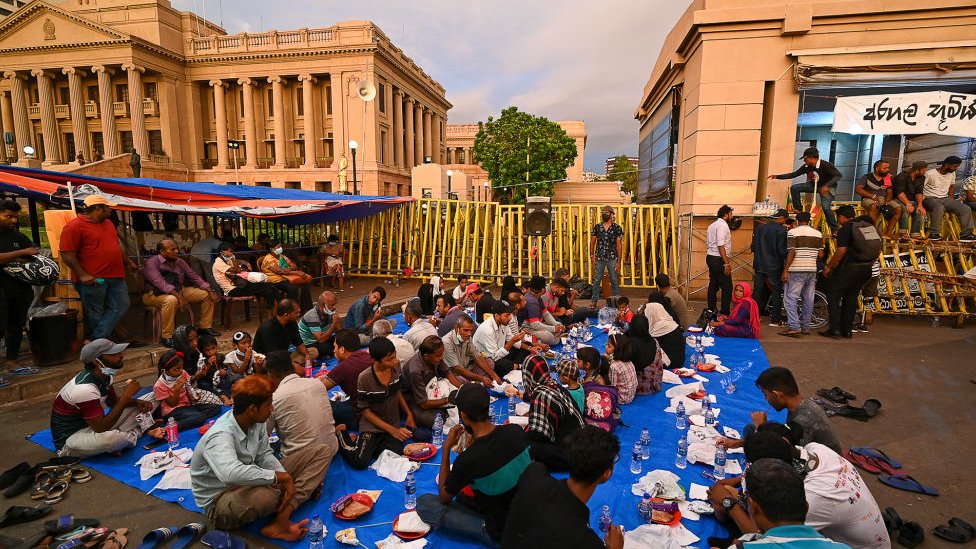 போராட்டக்காரர்கள்