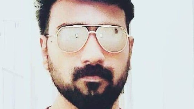 தாஸ்வின் ஜான் கிரேஸ்