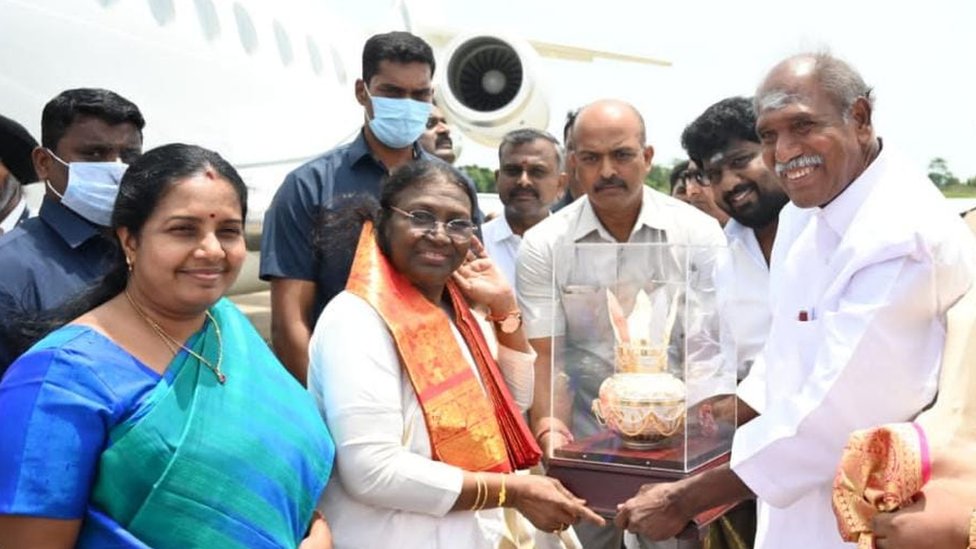 குடியரசுத் தலைவர் வேட்பாலர் திரௌபதி முர்மூ