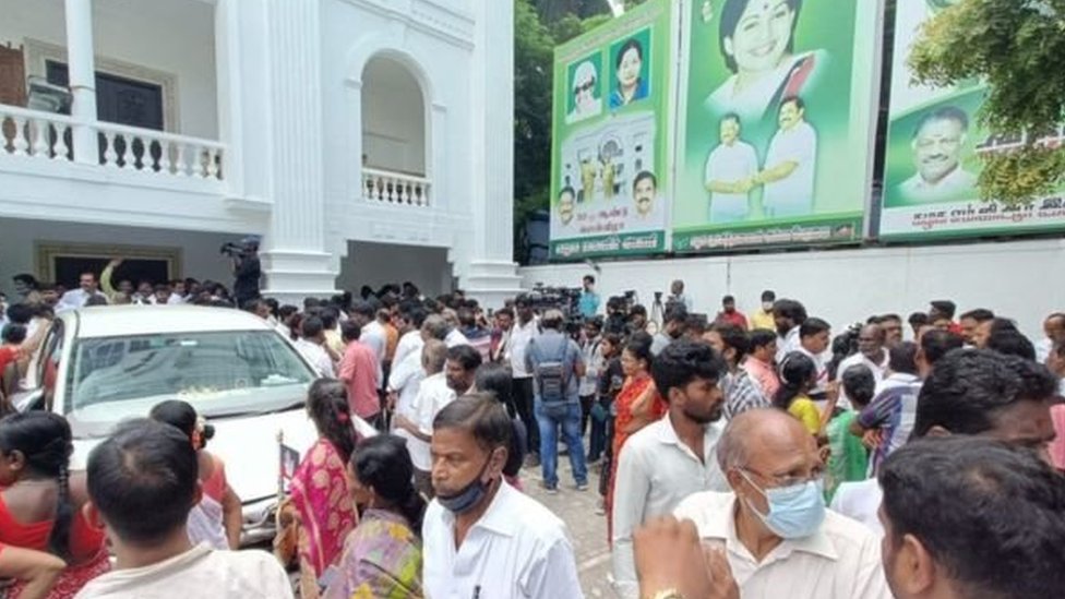 அதிமுக பொதுக்குழு அதிமுக பொதுக்குழு