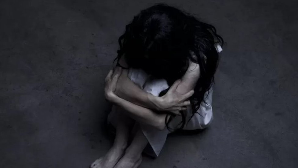 தற்கொலை எண்ணம் 104