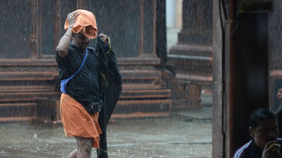 கேரளாவில் மழை கேரளாவில் மழை