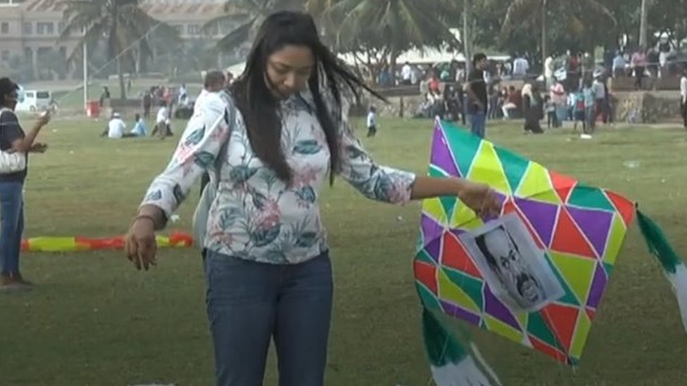 இலங்கை போராட்டம்