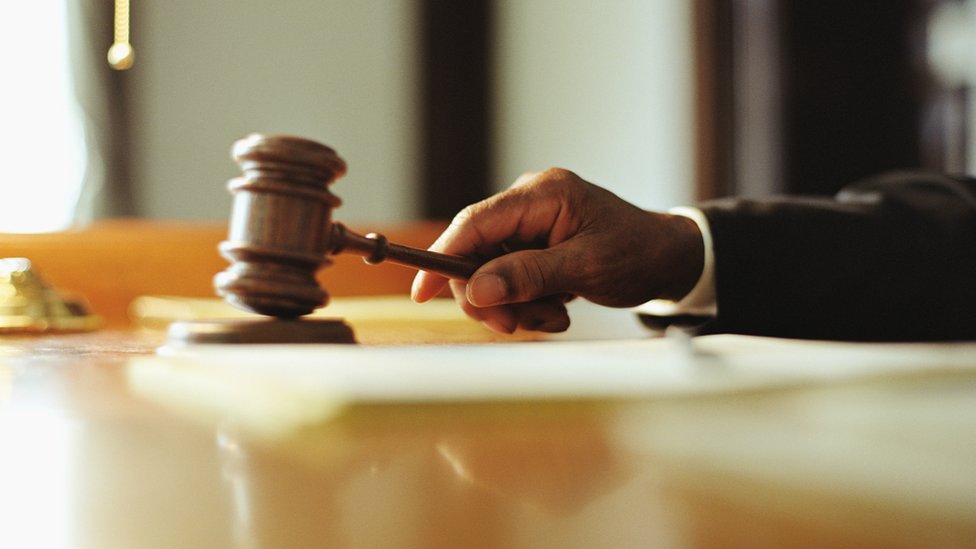 கணவரின் அலுவலகத்திற்குச் சென்று மனைவி திட்டினால் விவாகரத்து பெறலாம் கணவரின் அலுவலகத்திற்குச் சென்று மனைவி திட்டினால் விவாகரத்து பெறலாம்