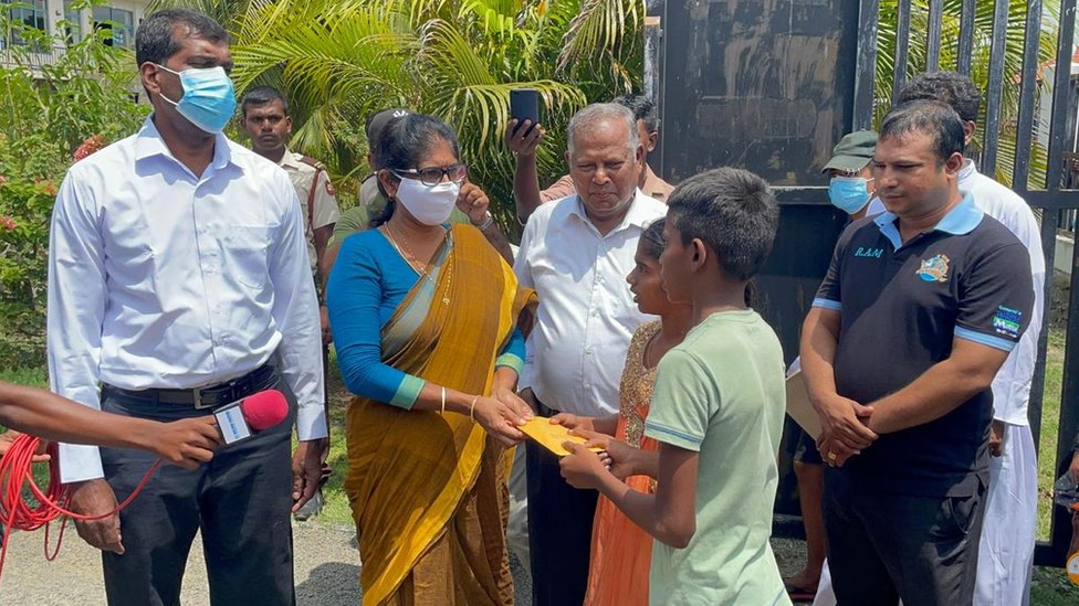 இலங்கை போராட்டம்