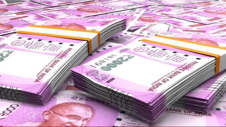 Did the 2,000 rupee notes go as black money?