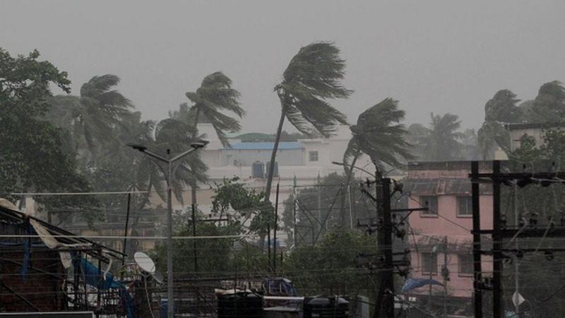 புயலை எப்படி எதிர்கொள்வது? புயலை எப்படி எதிர்கொள்வது?