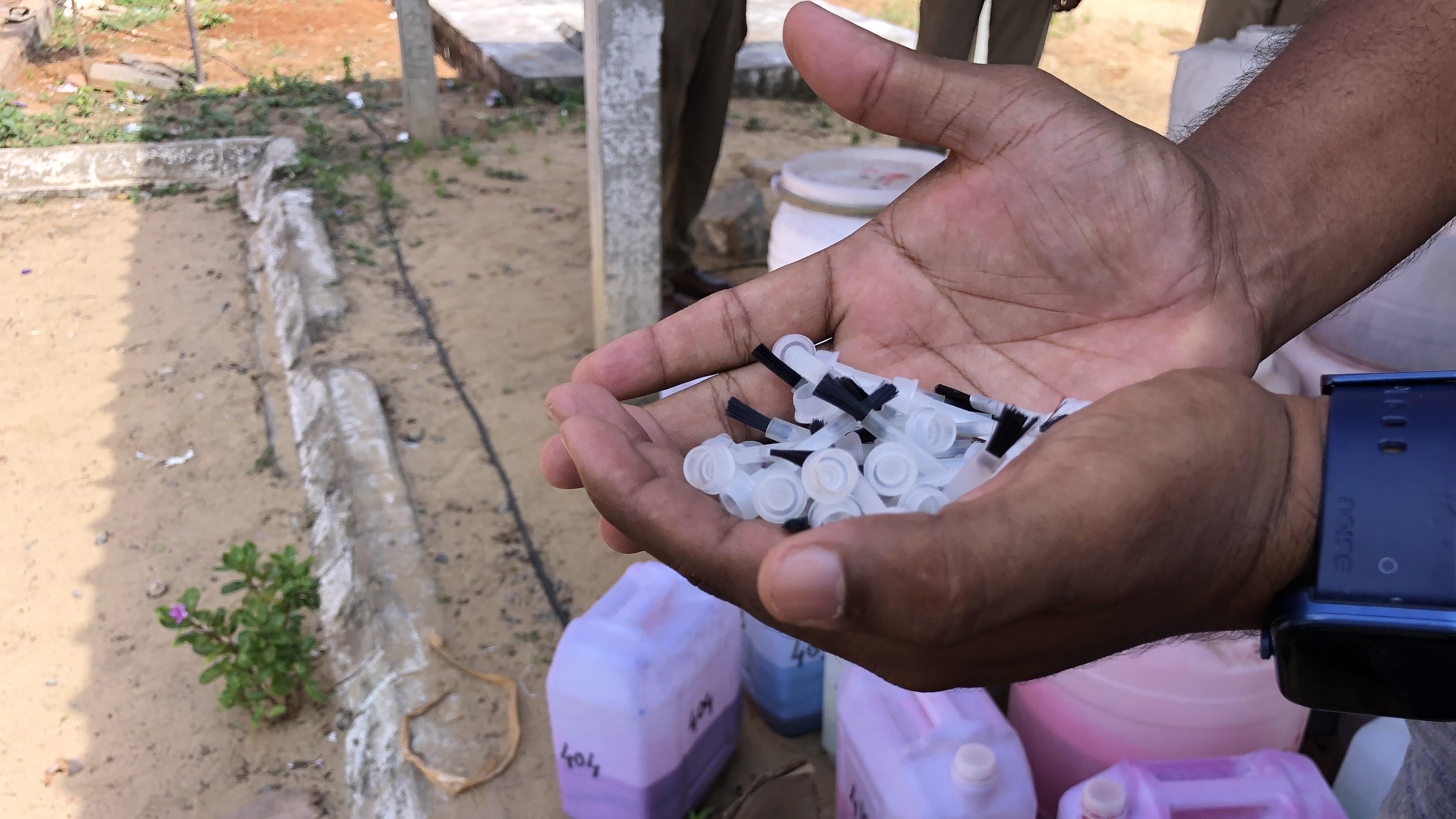 கடத்தல்காரர்களின் புகலிடமாக மாறுகிறதா வேதாளை மீனவ கிராமம்